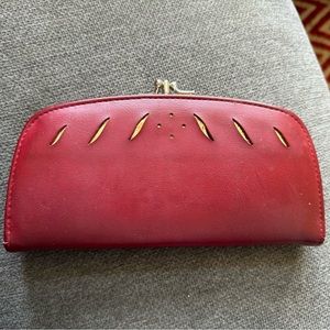 Beautiful vintage red wallet - excellent condition